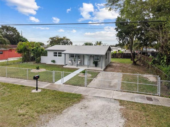 12110 SW 168th St, Miami FL 33177