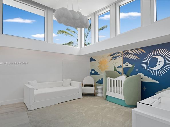 7815 Atlantic Way, Miami Beach FL 33141