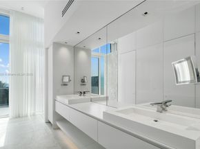 7815 Atlantic Way, Miami Beach FL 33141