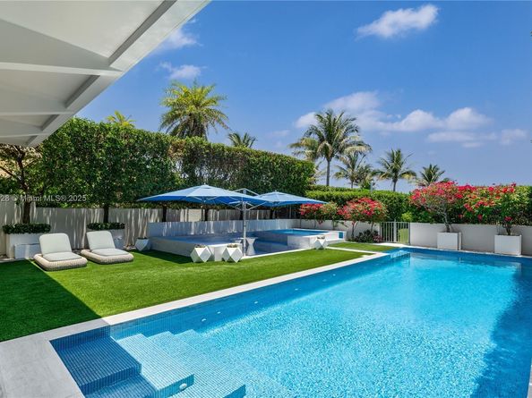 7815 Atlantic Way, Miami Beach FL 33141