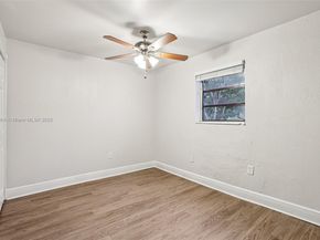 6546 SW 21st St, Miramar FL 33023