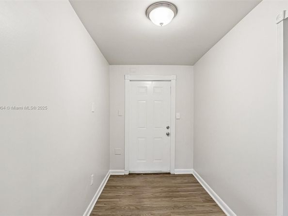 6546 SW 21st St, Miramar FL 33023