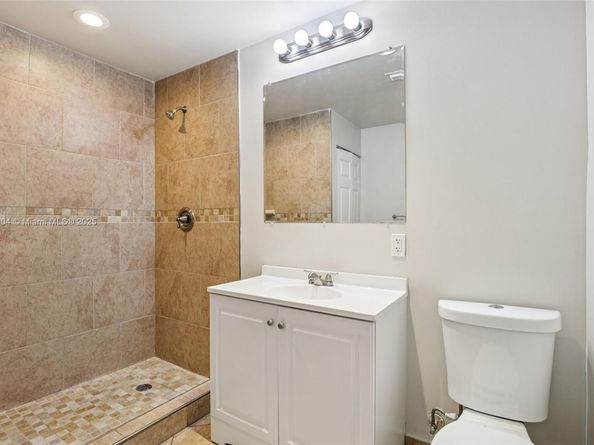 6546 SW 21st St, Miramar FL 33023