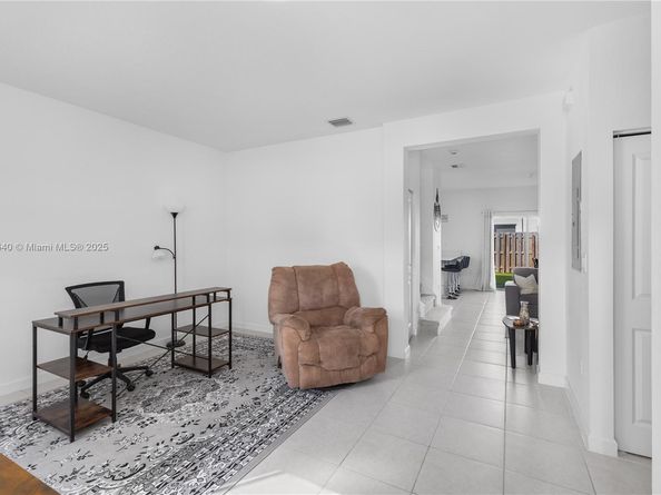 12150 NW 23rd Ct, Miami FL 33167