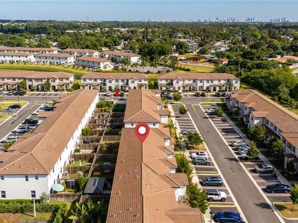 12150 NW 23rd Ct, Miami FL 33167