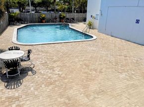 13155 Ixora Ct 603, North Miami FL 33181