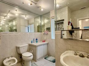 3000 NW 5th St, Miami FL 33125