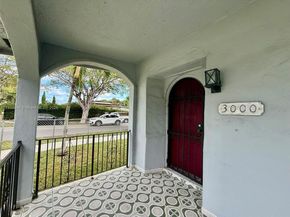 3000 NW 5th St, Miami FL 33125