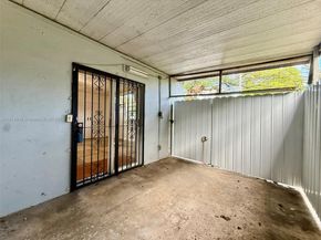 3000 NW 5th St, Miami FL 33125