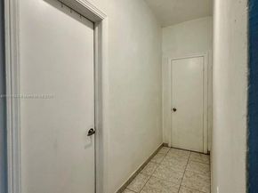 3000 NW 5th St, Miami FL 33125