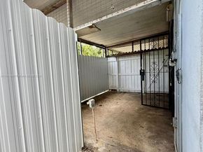 3000 NW 5th St, Miami FL 33125