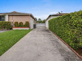 19301 SW 123rd Ave, Miami FL 33177