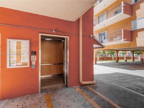 2921 SW 10th St 23, Miami FL 33135