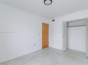 2921 SW 10th St 23, Miami FL 33135