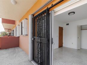2921 SW 10th St 23, Miami FL 33135