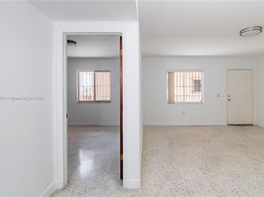 2921 SW 10th St 23, Miami FL 33135