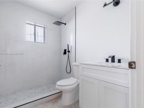 2921 SW 10th St 23, Miami FL 33135