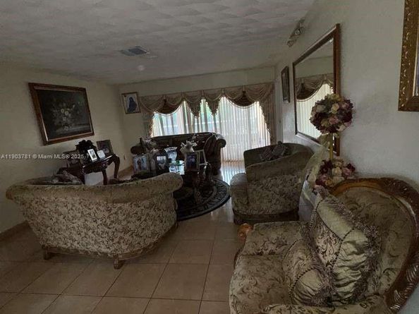 6391 SW 34th St, Miramar FL 33023