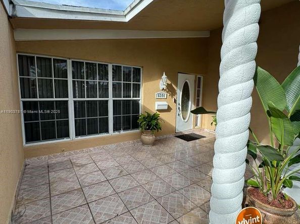 6391 SW 34th St, Miramar FL 33023