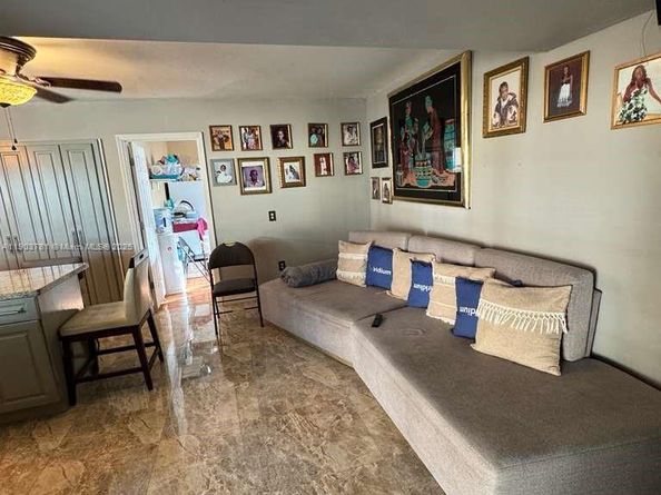 6391 SW 34th St, Miramar FL 33023