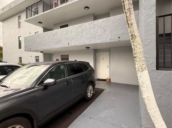 6300 SW 138th Ct 102, Miami FL 33183
