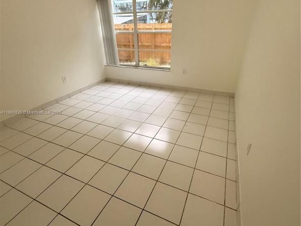 6300 SW 138th Ct 102, Miami FL 33183