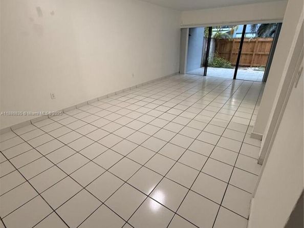 6300 SW 138th Ct 102, Miami FL 33183
