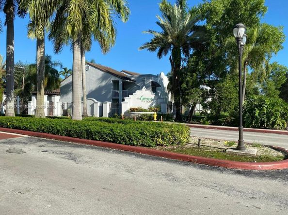 4990 NW 97th Pl 314, Doral FL 33178