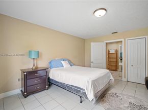 28 NE 164th St, Miami FL 33162