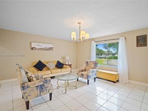 28 NE 164th St, Miami FL 33162