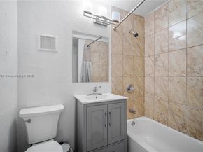 28 NE 164th St, Miami FL 33162