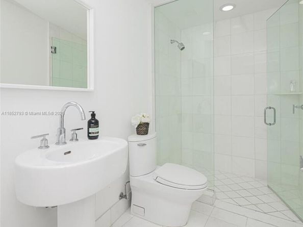 2950 NE 188th St 139, Aventura FL 33180