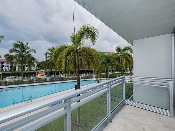 2950 NE 188th St 139, Aventura FL 33180