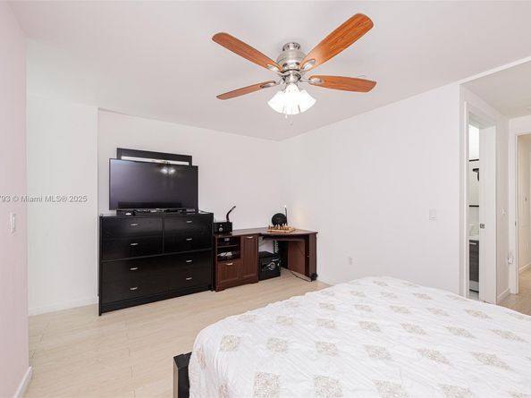 2950 NE 188th St 139, Aventura FL 33180