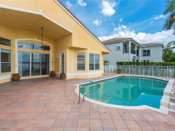 4506 SW 186th Way, Miramar FL 33029