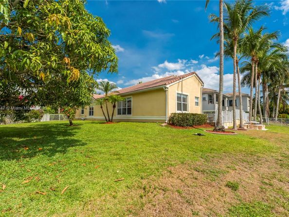 4506 SW 186th Way, Miramar FL 33029