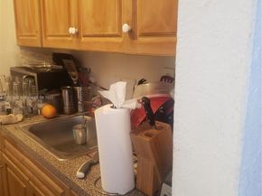 2865 NW 22nd Ave, Miami FL 33142