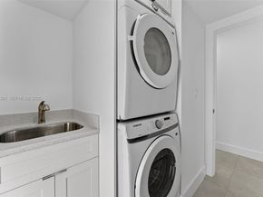 10445 SW 149th Ter, Miami FL 33176