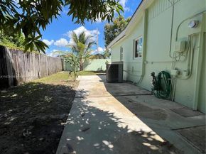 10315 SW 152nd Ter, Miami FL 33157