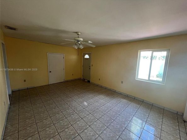 10315 SW 152nd Ter, Miami FL 33157