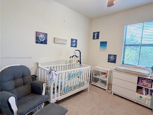 517 SE 34th Ter, Homestead FL 33033