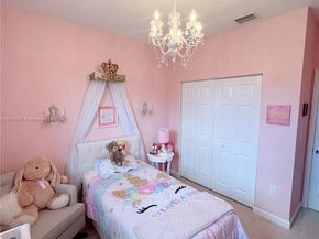 517 SE 34th Ter, Homestead FL 33033