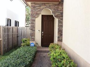 517 SE 34th Ter, Homestead FL 33033