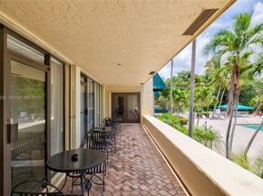 1831 Sabal Palm Dr 306, Davie FL 33324