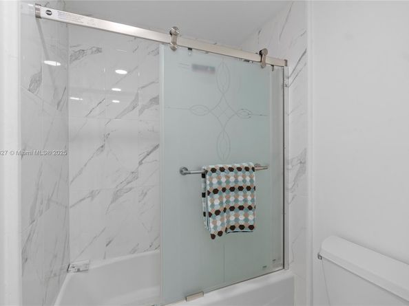 401 69th St 1204, Miami Beach FL 33141