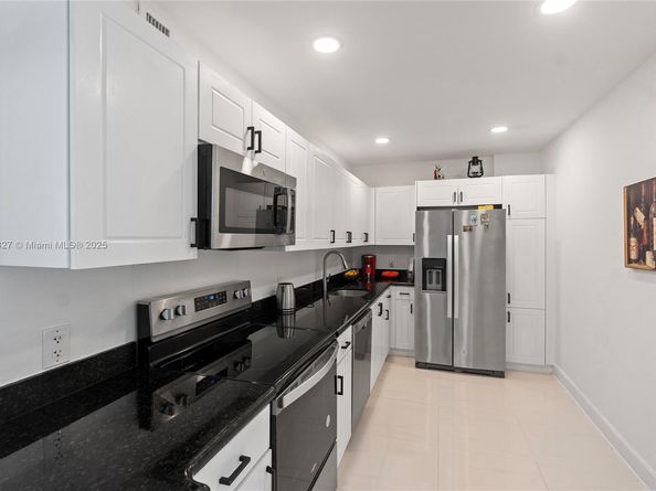 401 69th St 1204, Miami Beach FL 33141