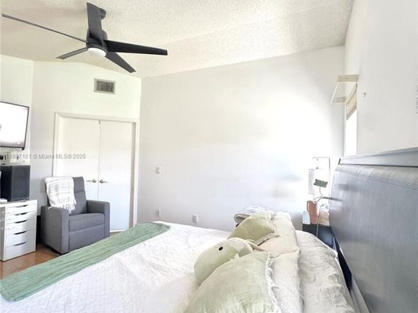 15421 SW 158th St, Miami FL 33187