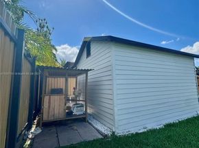 15421 SW 158th St, Miami FL 33187