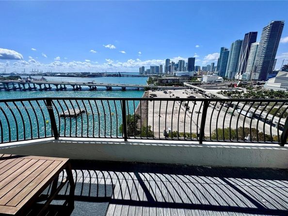 555 NE 15th St 17K, Miami FL 33132
