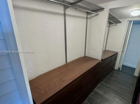 555 NE 15th St 17K, Miami FL 33132